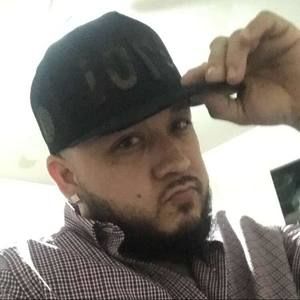 Meet your Posher, Cesar